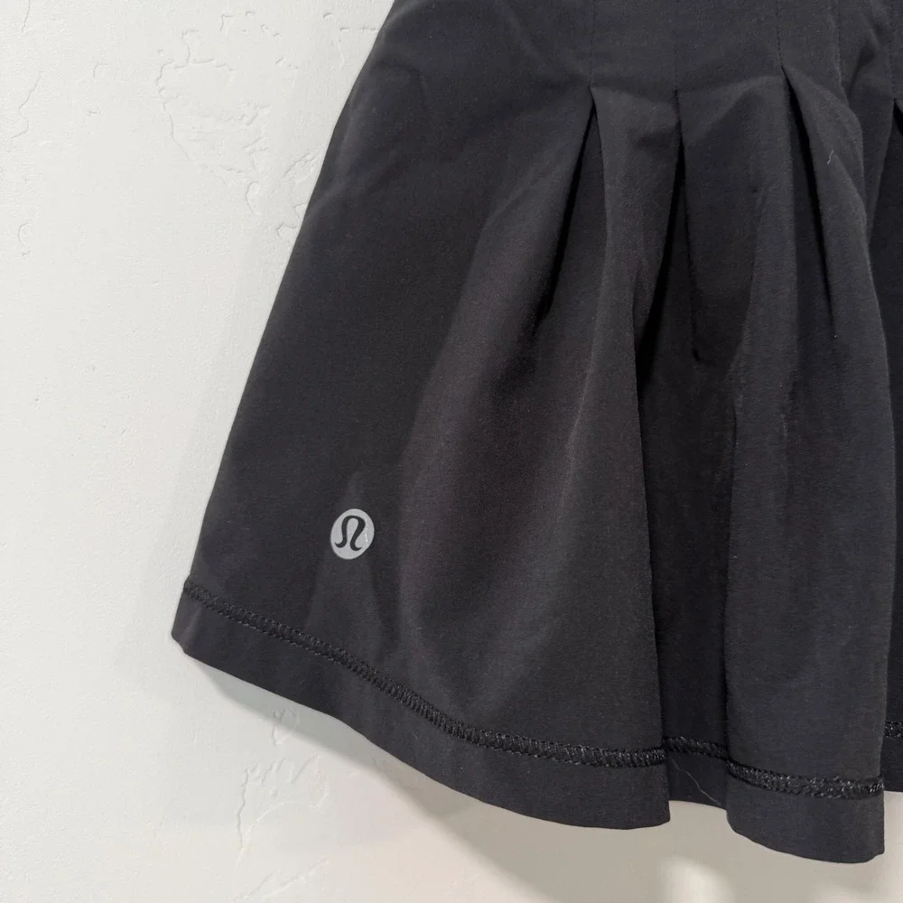 Lululemon Womens Circuit Breaker Skort Skirt 6 Black Pleated Tennis Shorts Liner